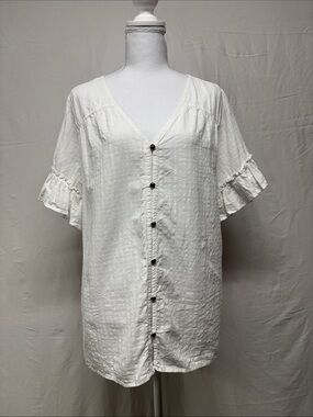 Terra & Sky Cream Button-Front Ruffle Sleeve Blouse